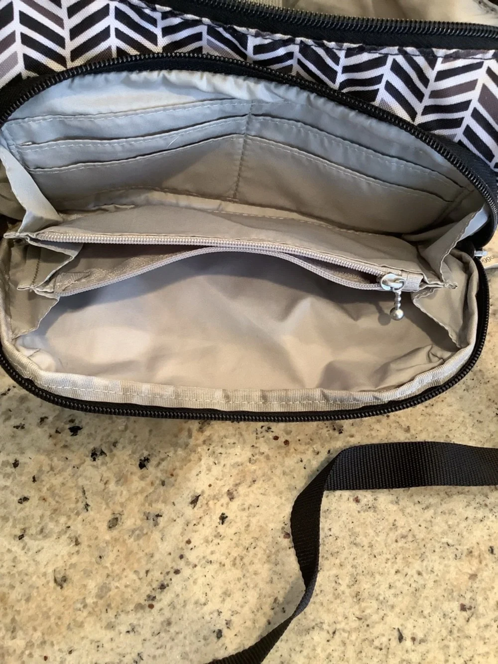 Baggallini Black & White Chevron Crossbody Bag